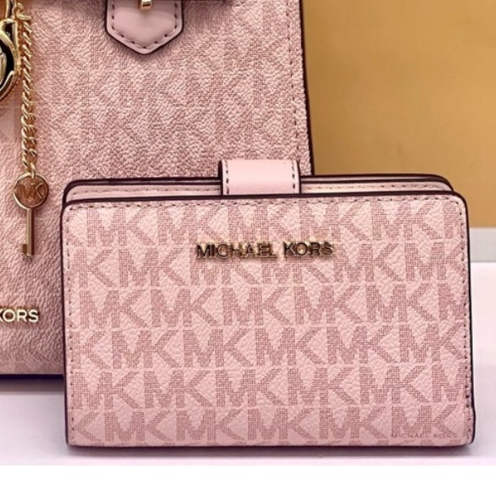 MICHAEL KORS Jet Set Travel Signature Medium Bifold Wallet Powder Blush - Picture 5 of 13